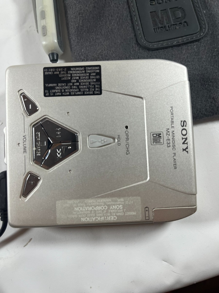 Sony MZ-E33 Minidisc Player Walkman & Remote w/Pouch - Tested