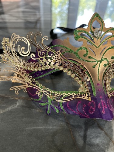 Pier 1 Imports Purple Gold Masquerade mask d4 - Picture 2 of 3