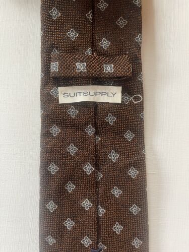 NWT SUITSUPPLY Woven 100% Silk Neck TIE Brown & Black Florets Made In Italy - Picture 3 of 4