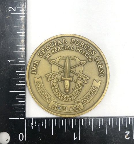 US Army 19th Special Forces Airborne Challenge Coin - Picture 3 of 3