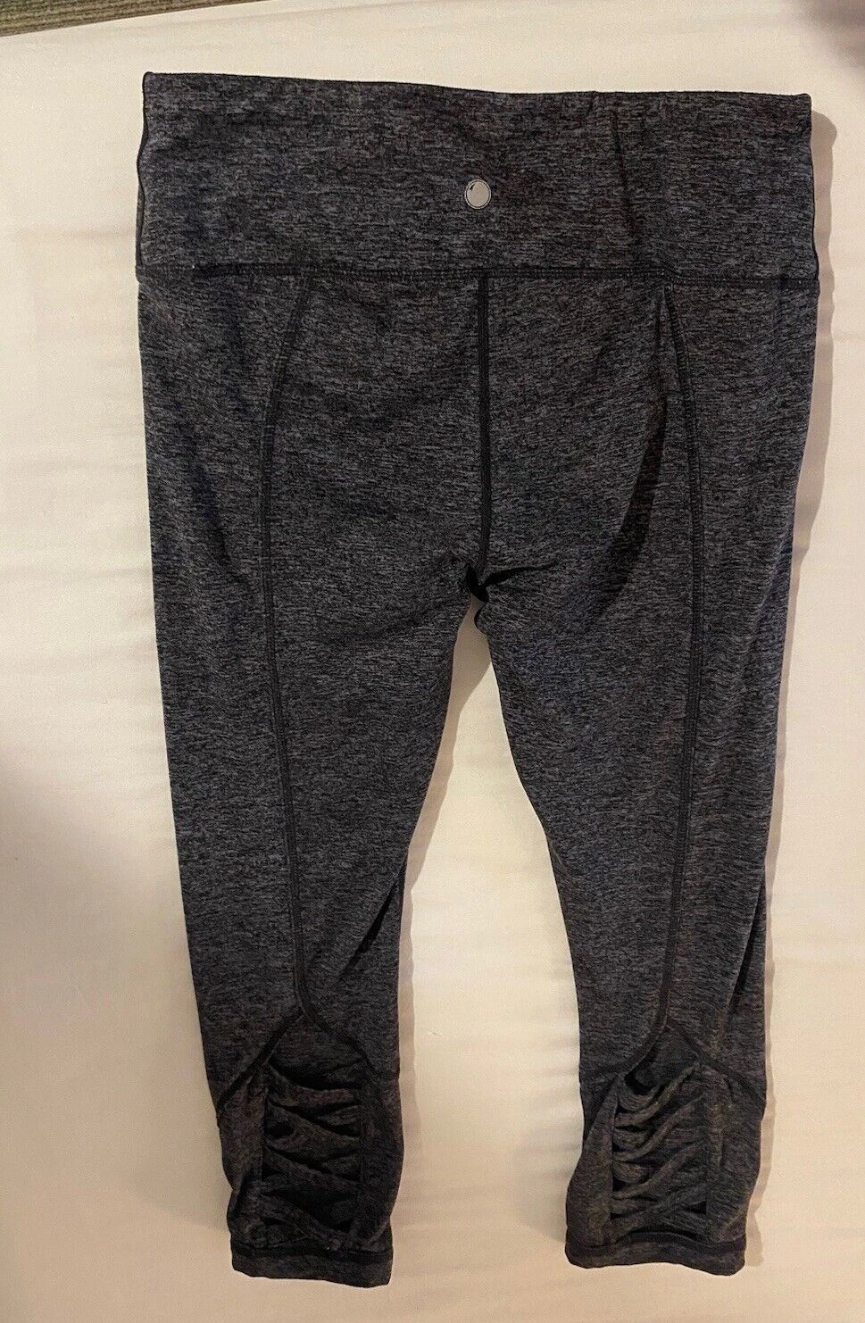 yogalicious cropped criss cross ballet style capri heather leggings