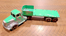 Tootsietoy 1954-1959 Mack L-Line Stake-Side Trailer w/o Stake Sides Vintage