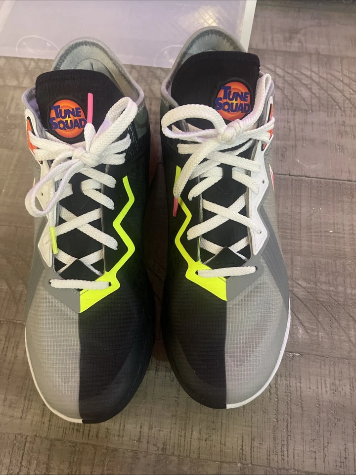 Size 10- Nike Space Jam x LeBron 18 Low Bugs x Marvin - Image 4 of 4