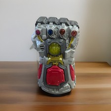 Hasbro Marvel Legends Series Avengers Electronic Power Gauntlet Thanos Iron Man