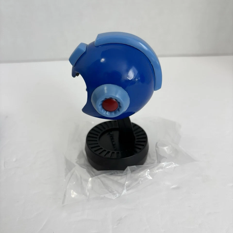 NEW Mega Man Mini Helmet Replica Blue Mega Buster Capcom Loot Crate Exclusive - Image 3 of 4