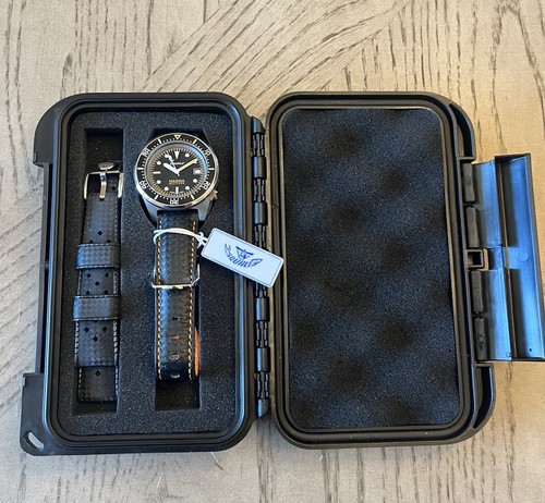 Squale 1521 Marine Militare Limited Edition, Exceptional, Extra Strap