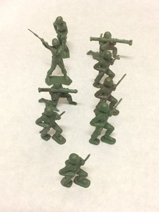 green toy soldiers