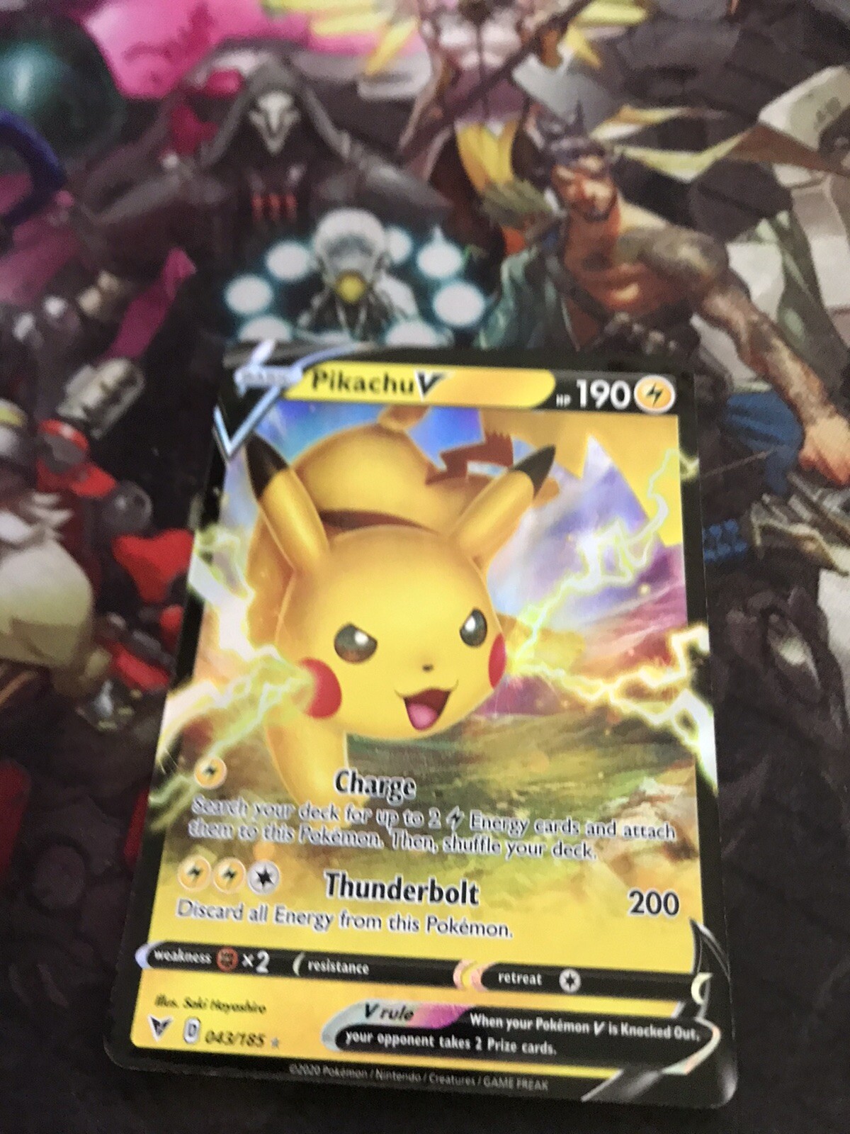 Pokemon - Pikachu V - 043/185 - Ultra Rare  - Vivid Voltage - NM/M