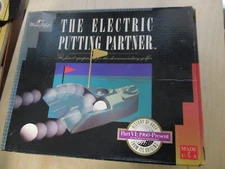 World of Golf Electric Putting Partner WG-100 WITH ADJUSTABLE BALL RETURN NOS