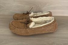 UGG Dakota Moccasin Suede Slipper Women's size 6 Brown Wool Lined 5296