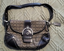 Borsa a tracolla Coach Vintage Y2K Soho Signature con patta e fibbia, 6818, usata