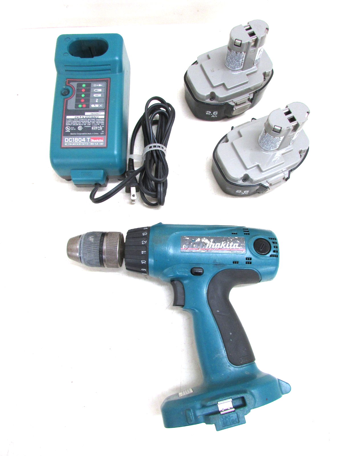 MAKITA 18V CORDLESS DRILL 6347D WITH 2 BATTERIES & CHARGER DC1804T