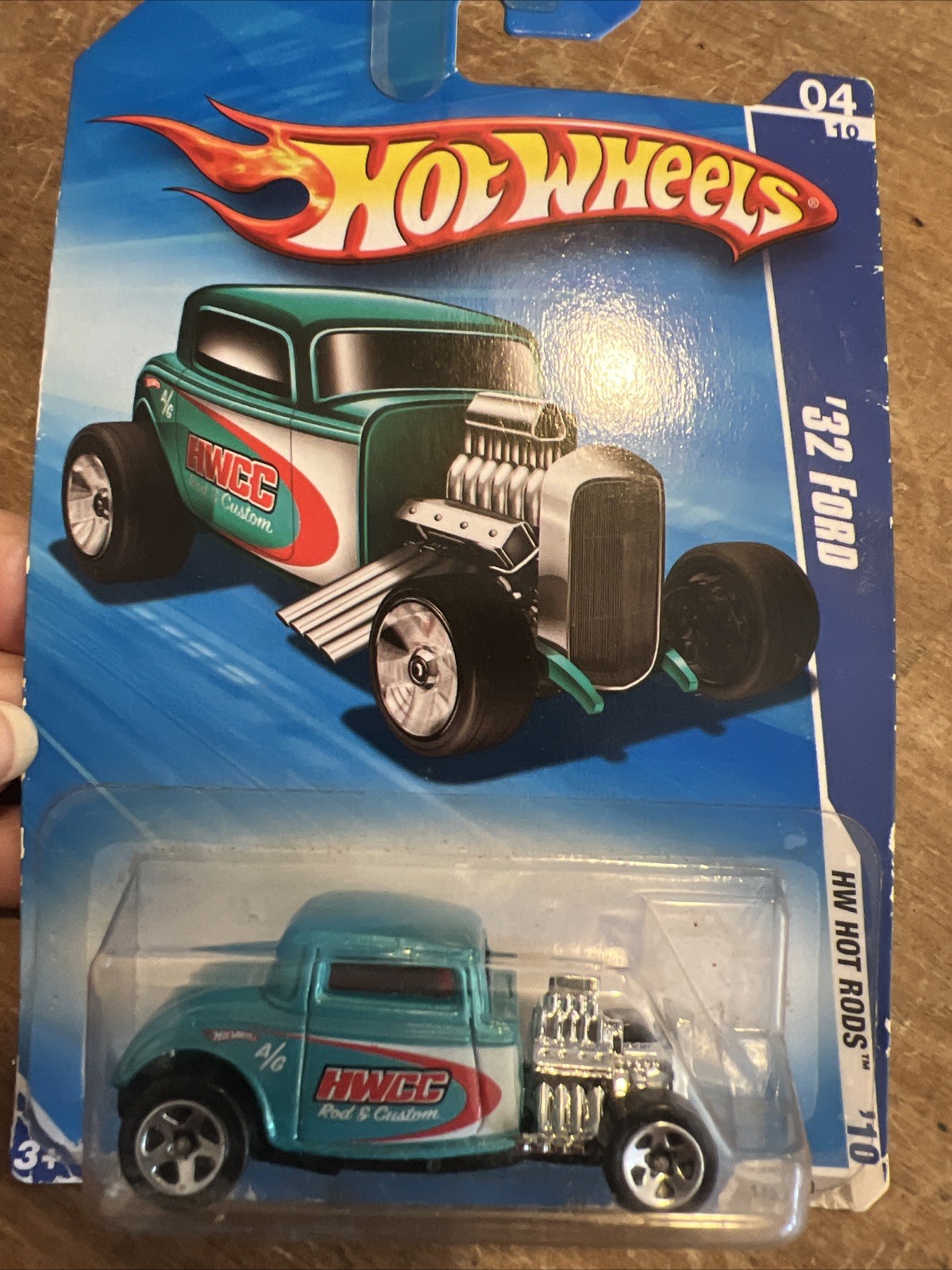 Hot Wheels 32 Ford Hot Rods 2010 Treasure Hunt Teal White Red 0410