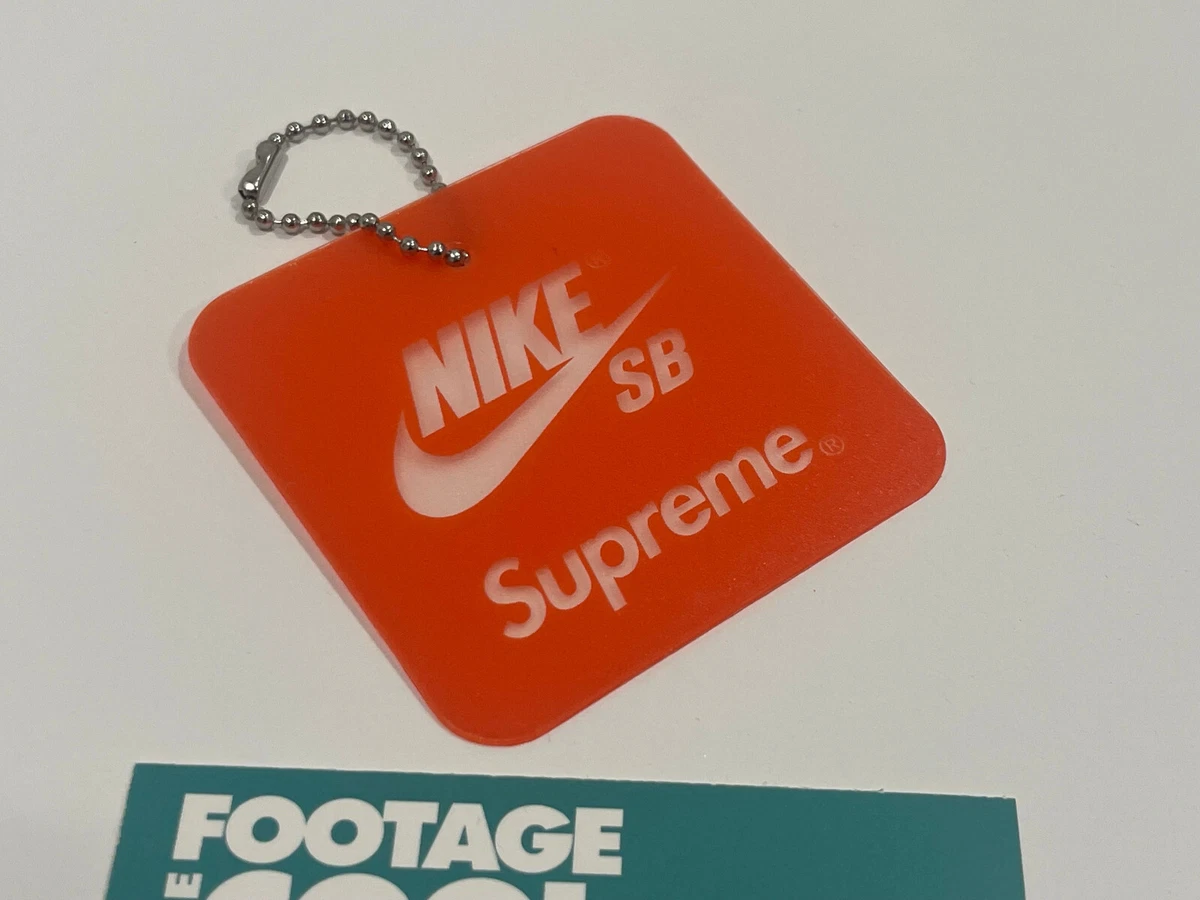 VINTAGE NIKE SB x SUPREME BOX LOGO HANG TAG KEYCHAIN DUNK BLAZER BRUIN  ORANGE