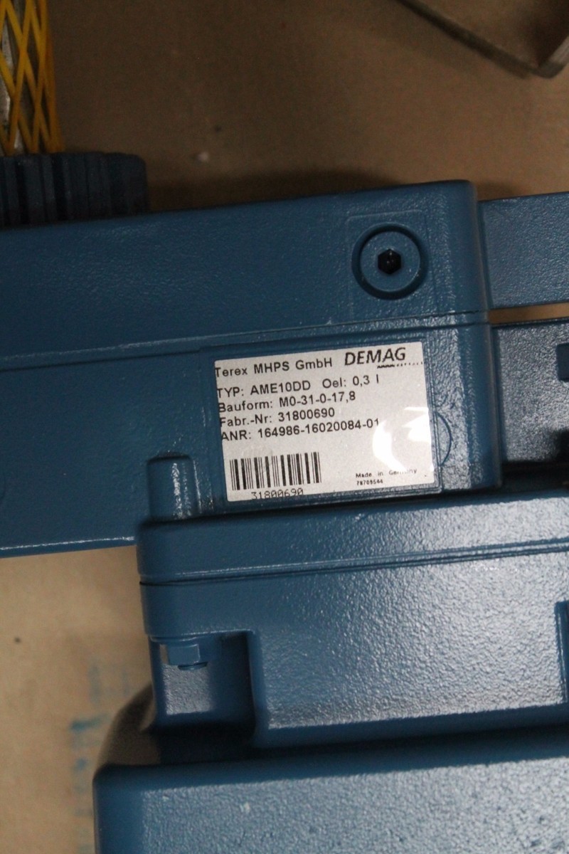 Demag AME 10 DD ZBA 90 A 4 Offset Geared Motor 1.45HP, 220V Demag AME 10 DD ZBA 90 A 4 Offset Geared Motor 1.45HP, 220V