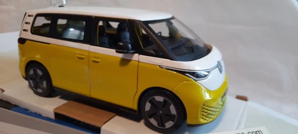 VOLKSWAGEN ID.BUZZ MINIBUS JAUNE 2023 MAISTO REF 32914 ECHELLE AU 1/24 EME - Photo 2/4