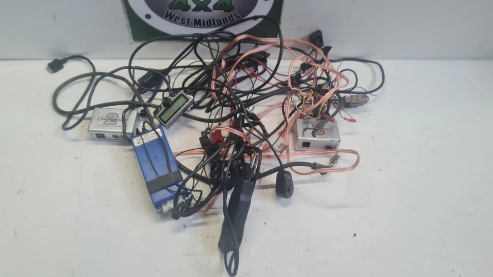 KIT Mains Libres Bluetooth PARROT CK3100 - Photo 2/4