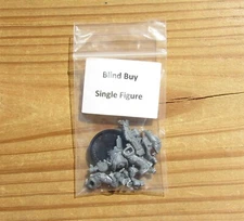 HH Solar Auxilia _Veletarii w/ Volkite Charger Blind Buy Single Figure