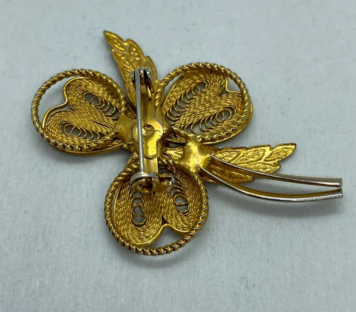 Goldenes Kleeblatt mit Blättern und Stein Anstecker Pin Schmuck Mode