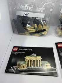Lego Architecture Brandenburg Gate 21011& Great Wall China 21041 Parts & Manuel