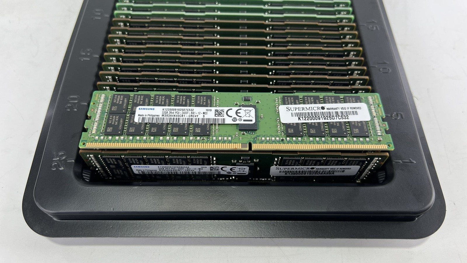 Lot of 24 Samsung 32GB DDR4 2Rx4 2400T Server RAM M393A4K40CB1-CRC (SNB)