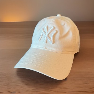 New York Yankees MoMA Slideback Hat - RARE WHITE COLOR - OSFM - Embroidered