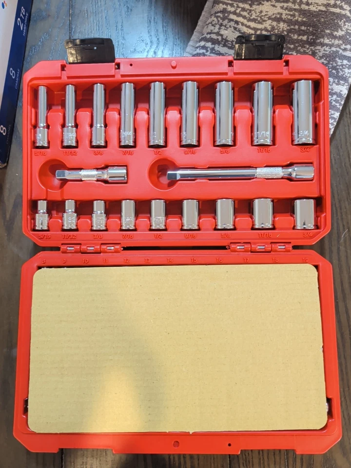 TEKTON SKT15301 Socket and Ratchet Set, 3/8 Inch Drive 6-Point, 46-Piece - Image 2 of 3