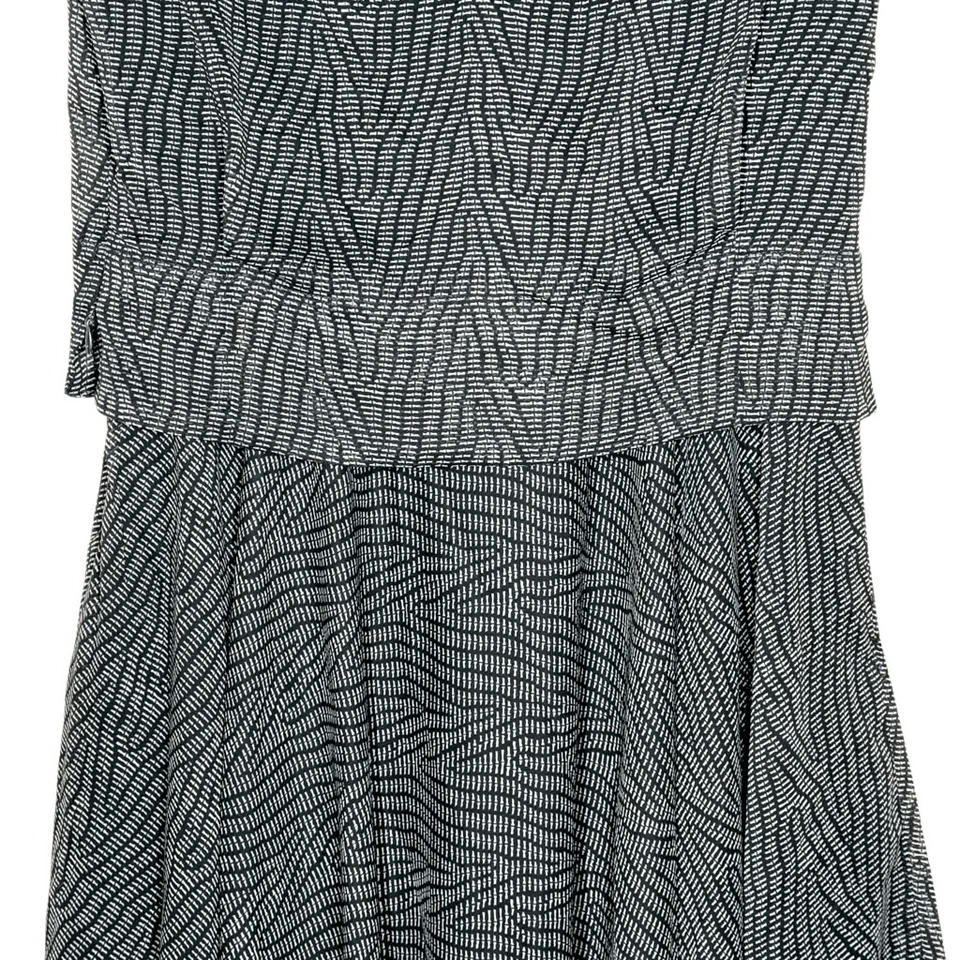 Vestido Derek Lam Collective Negro Sin Mangas Pintuck Frontal Talla 42 Geométrico Foto 3 de 4