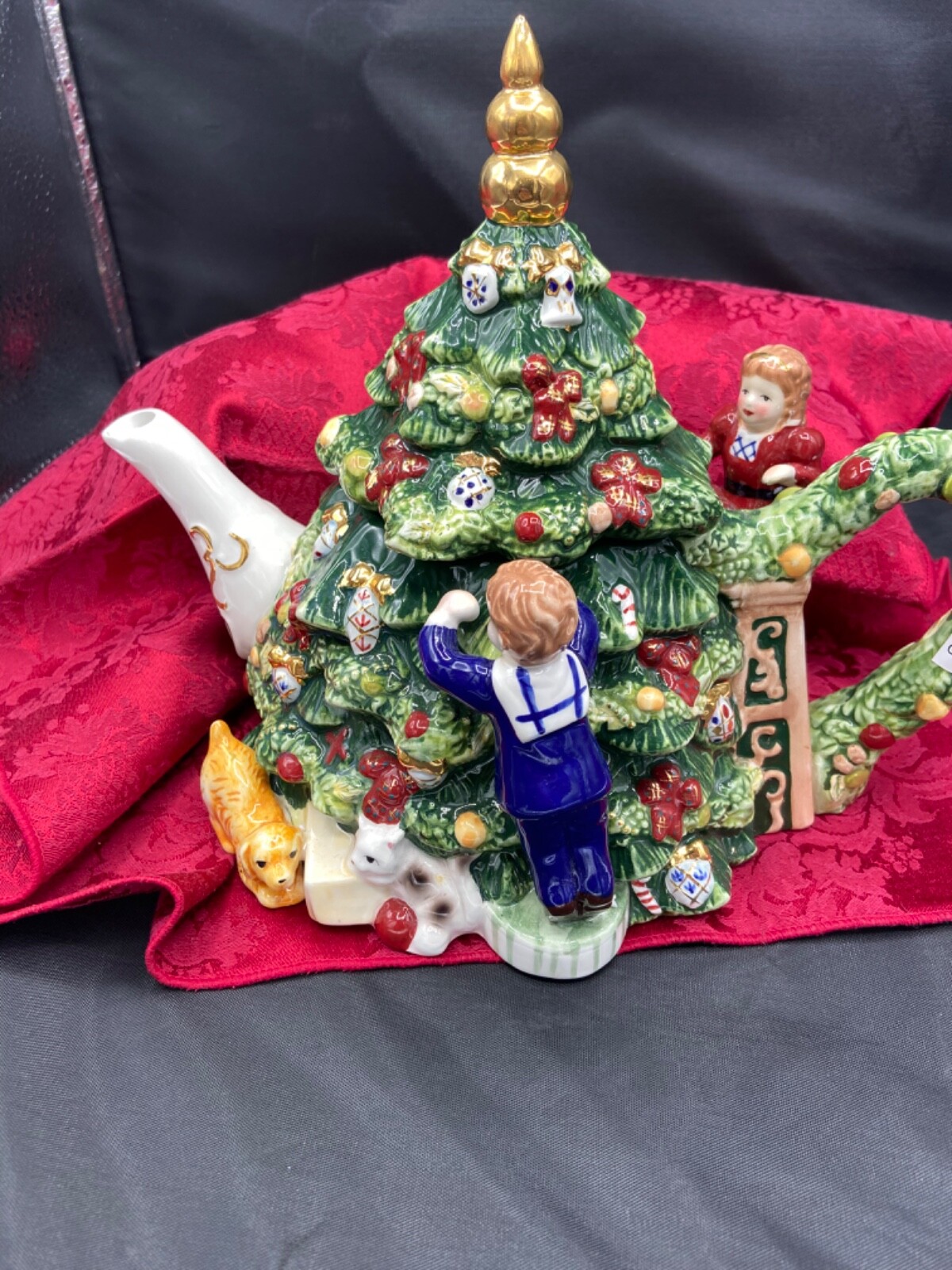 WATERFORD "TRIMMING THE TREE" TEAPOT 1ST ED HOLIDAY HEIRLOOMS LIMITED