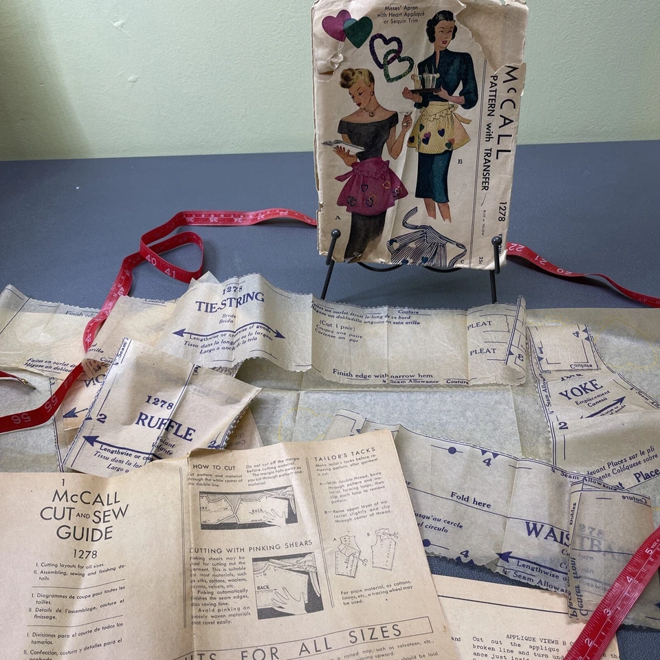 Vintage 1946 McCall’s 1278 Half Apron 3 Styles Heart Appliqué Transfer Sequins - Image 3 of 4