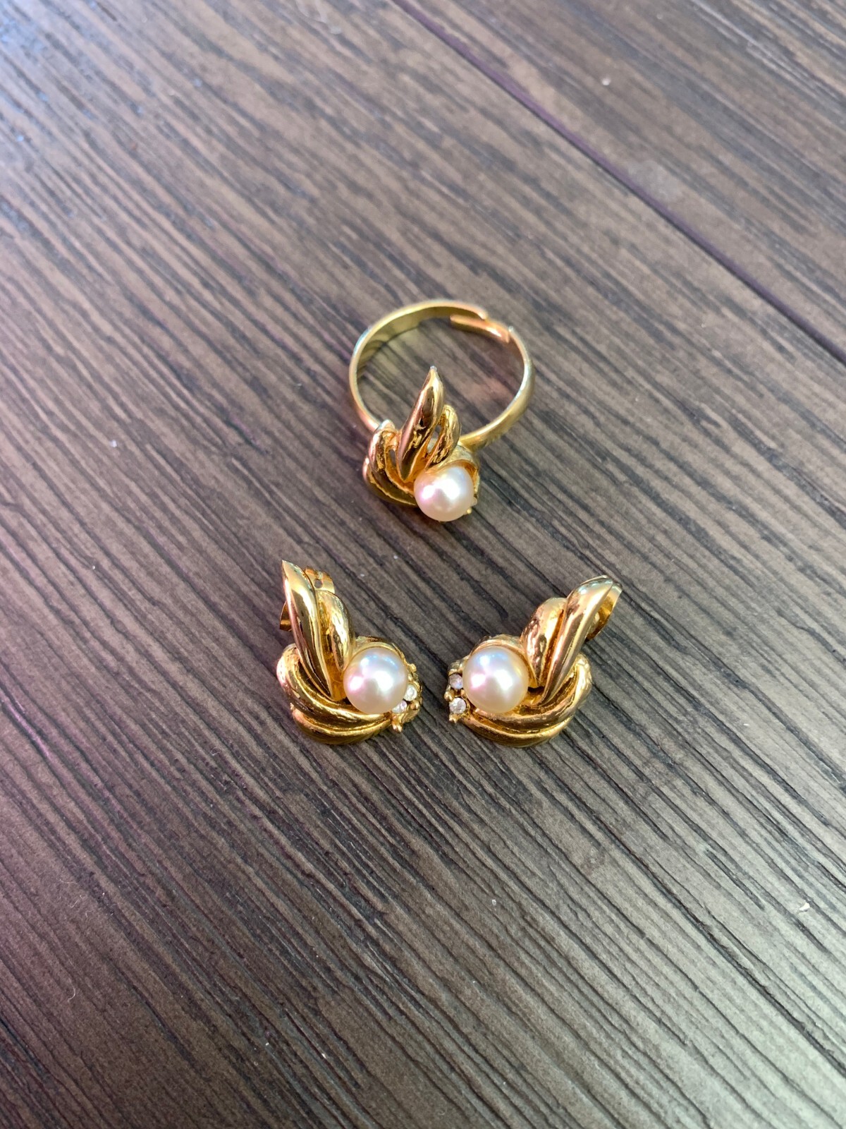 Earrings with matching adjustable ring - image 1