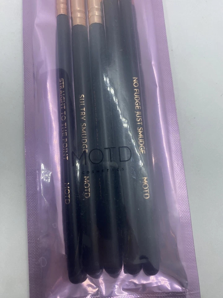 MOTD Cosmetics What The Fluff Blending Eye Brush Set • 5 Piece Set - Image 2 of 2