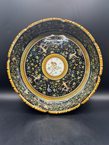 Antique Italian Majolica Bowl Signed By Molaroni Pesaro’ Rare 1920