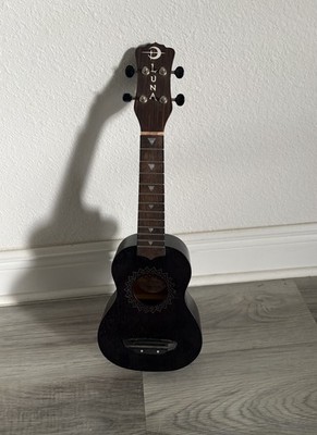 Luna Vintage Mahogany Traditional Soprano Black Satin Finish Ukulele UKE VMC BKS