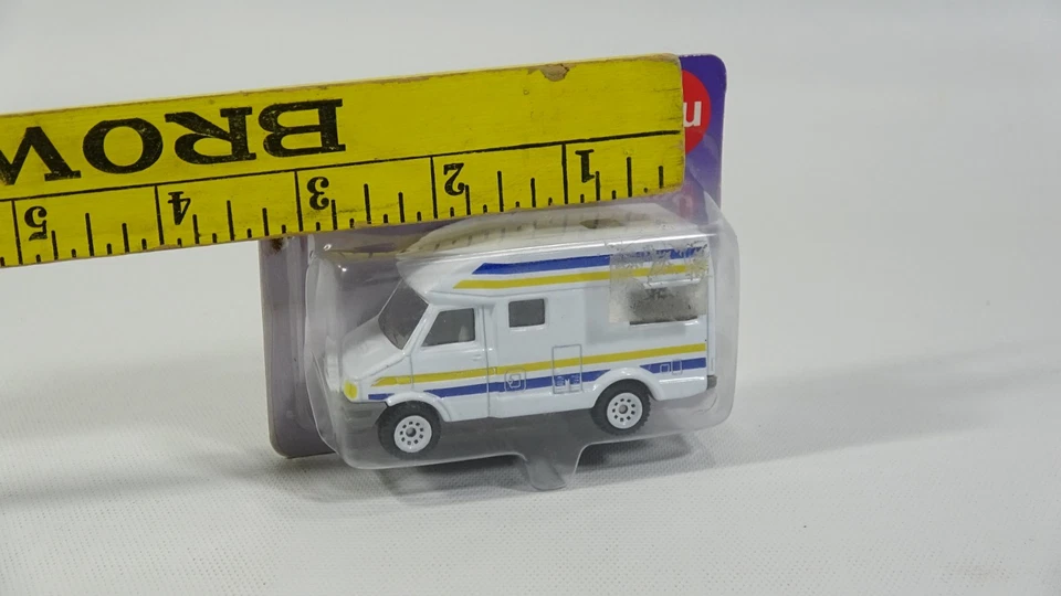 Siku 1022 Iveco Wohnmobil Dormobile Camping Car - Image 2 of 4