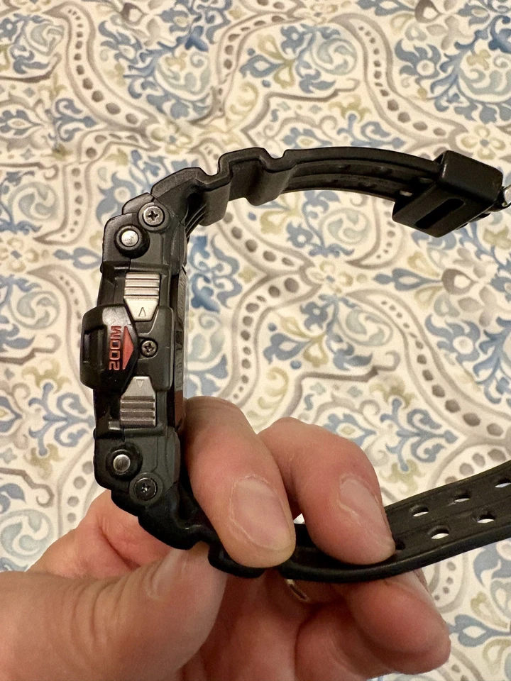 CASIO G-Shock Frogman Solar Atomic Black Resin Band Watch GWF 1000 - Image 2 of 4