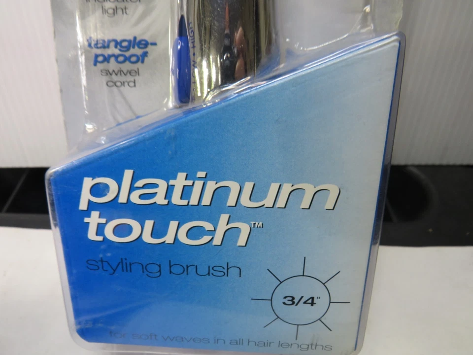 Revlon Styling Brush 3/4" Barrel Soft Waves Platinum Touch Model RV033C - Image 4 of 4