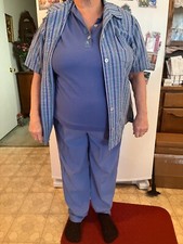 WOMENS 4 PIECE PANT SET 123 M/L SIZE