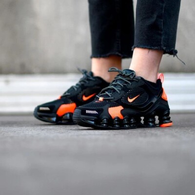 Nike W Shox TL Nova Sp UK 3.5 EU37 Black Metalic Field Hyper