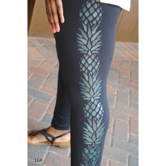 lululemon pineapple leggings