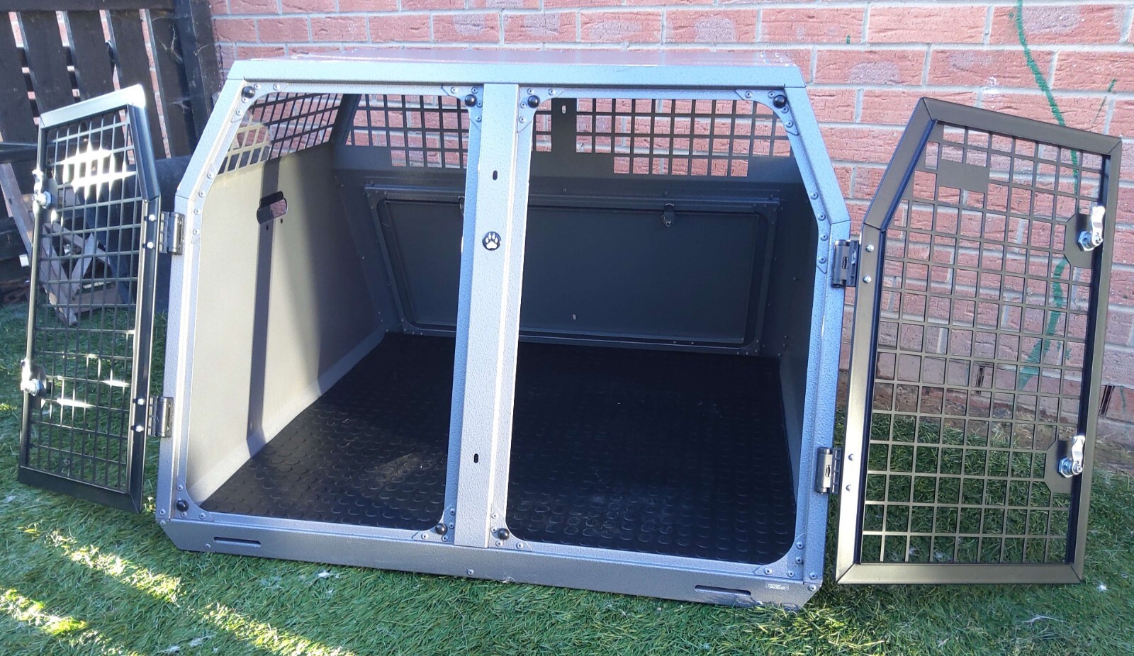 Trans K9 ( B17) Transport double dog crate (Lockable & Crash Tested