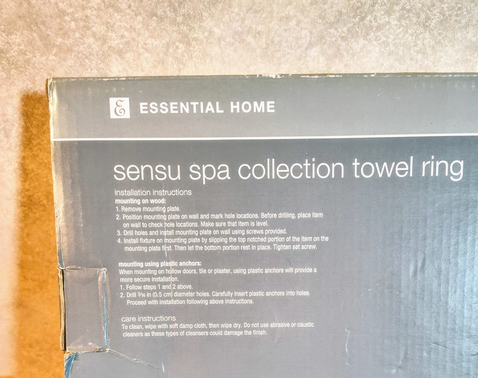 REBAJADO - NUEVO... Anillo Toallero Colección Esencial Hogar Spa. Foto 2 de 2