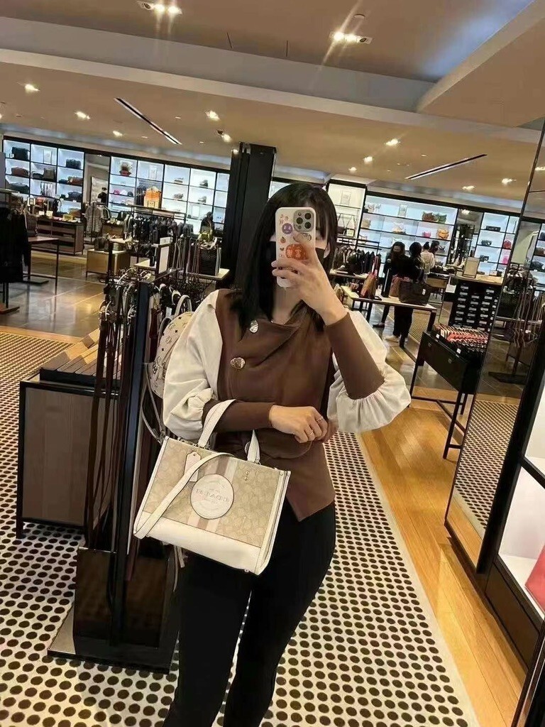 NWT Coach Dempsey Carryall In Signature Jacquard With Stripe NWT Coach Dempsey Carryall In Signature Jacquard With Stripe