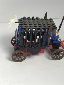 LEGO Castle Crusaders Dungeon Hunters 6042 Knight Horses Set