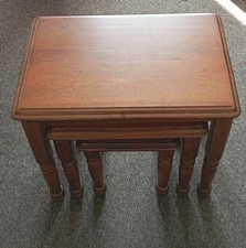 Oak Wooden Nesting Table Set, 3pc Set/Vintage Wooden Nesting Tables–Traditional
