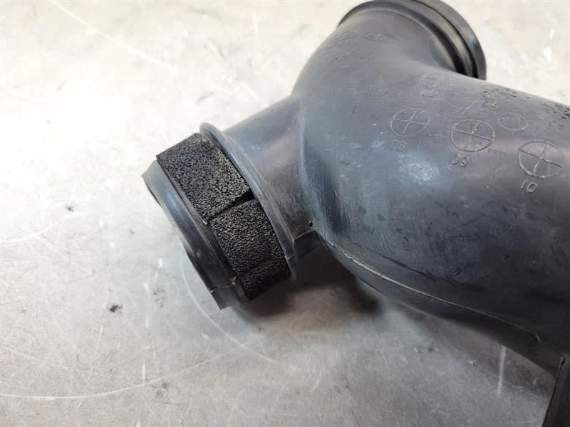 Conector de conducto de aire Hyundai Santa Fe 2001 2002 2003 2004 2005 2006 43730-26000 Foto 3 de 4