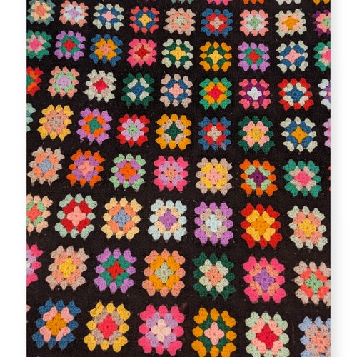 Vtg handmade crochet Red Pink Black Floral blanket afghan Large 61x51 grannycore - Picture 2 of 4