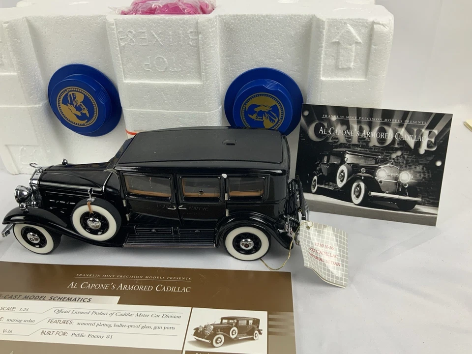 Franklin Mint 1:24 1930 Cadillac V-16 Al Capone’s sedán blindado modelo diecast Foto 2 de 4