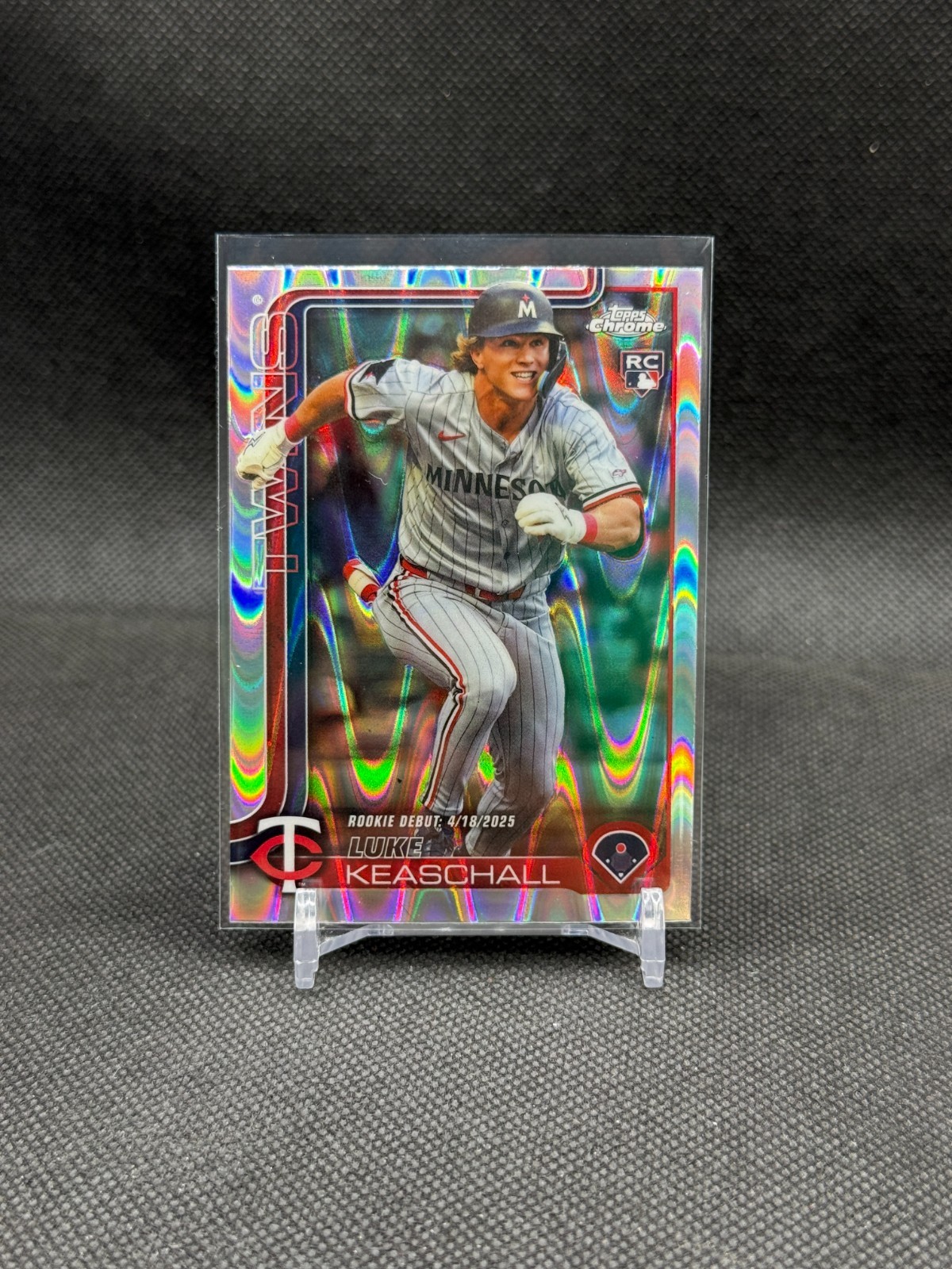 Luke Keaschall 2025 Topps Chrome Update Raywave Rookie Debut