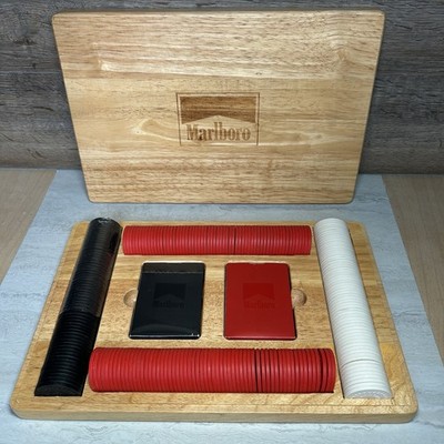 Vintage Marlboro Poker Chip Set in Wooden Case   Red, Black & White Chips